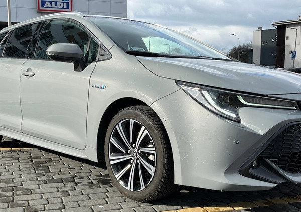 Toyota Corolla cena 99900 przebieg: 29900, rok produkcji 2021 z Białystok małe 379